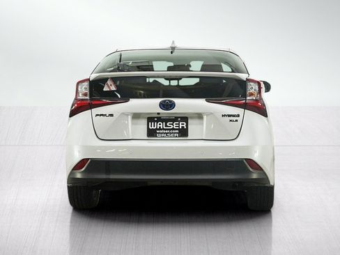 Used 2021 Toyota Prius FWD image 4