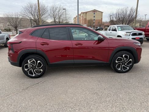 Used 2024 Chevrolet Trax RS w/ Driver Confidence Package image 4