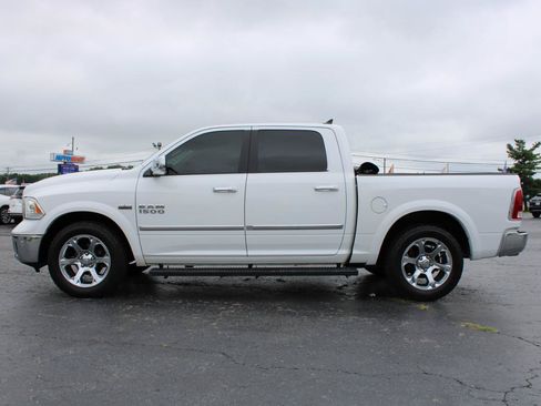 Used 2017 RAM 1500 Laramie w/ Convenience Group AWD/4WD image 13