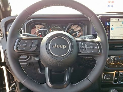 New 2025 Jeep Gladiator Sport image 8