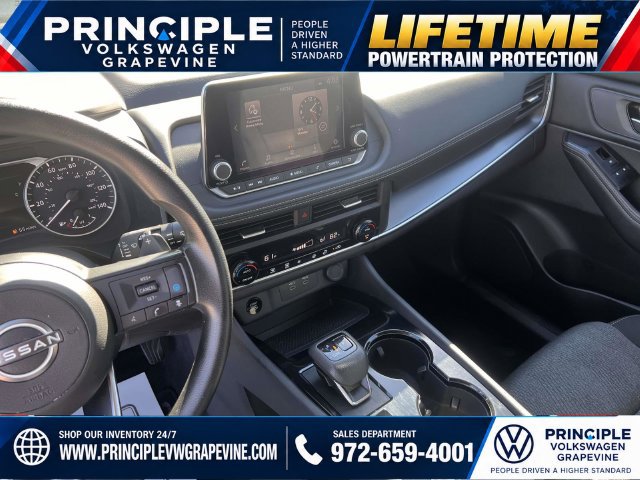 Used 2024 Nissan Rogue SV FWD image 22