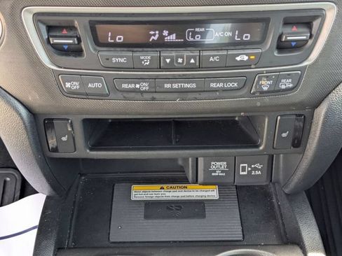 Certified 2022 Honda Pilot TrailSport image 17