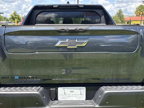 Used 2026 Chevrolet Silverado EV Trail Boss w/ Premium Package AWD/4WD image 10