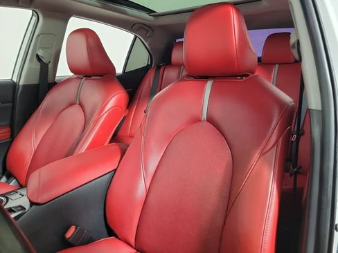 Used 2020 Toyota Camry XSE FWD image 20