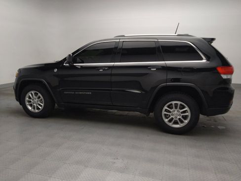Used 2019 Jeep Grand Cherokee Laredo AWD/4WD image 3