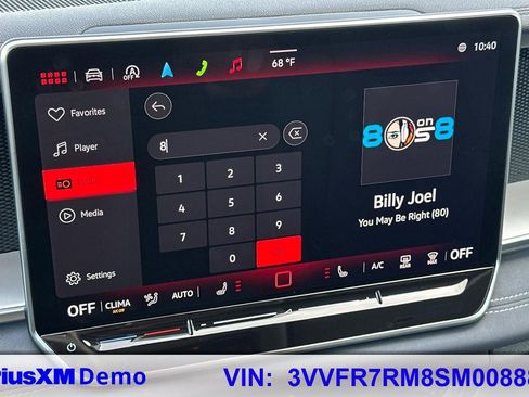 Used 2025 Volkswagen Tiguan SE FWD image 39