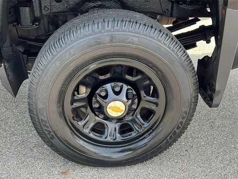 Used 2015 Chevrolet Silverado 3500 W/T image 27