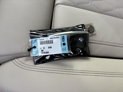 Used 2026 BMW X5 xDrive40i w/ M Sport Package AWD/4WD image 37