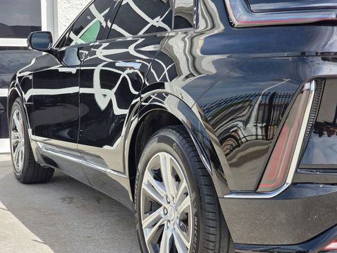 Used 2024 Cadillac Lyriq Tech RWD image 39