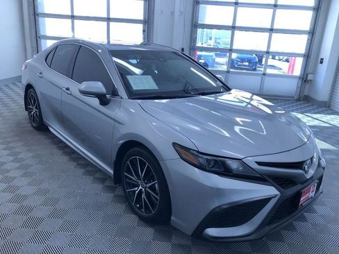 Used 2023 Toyota Camry SE image 35