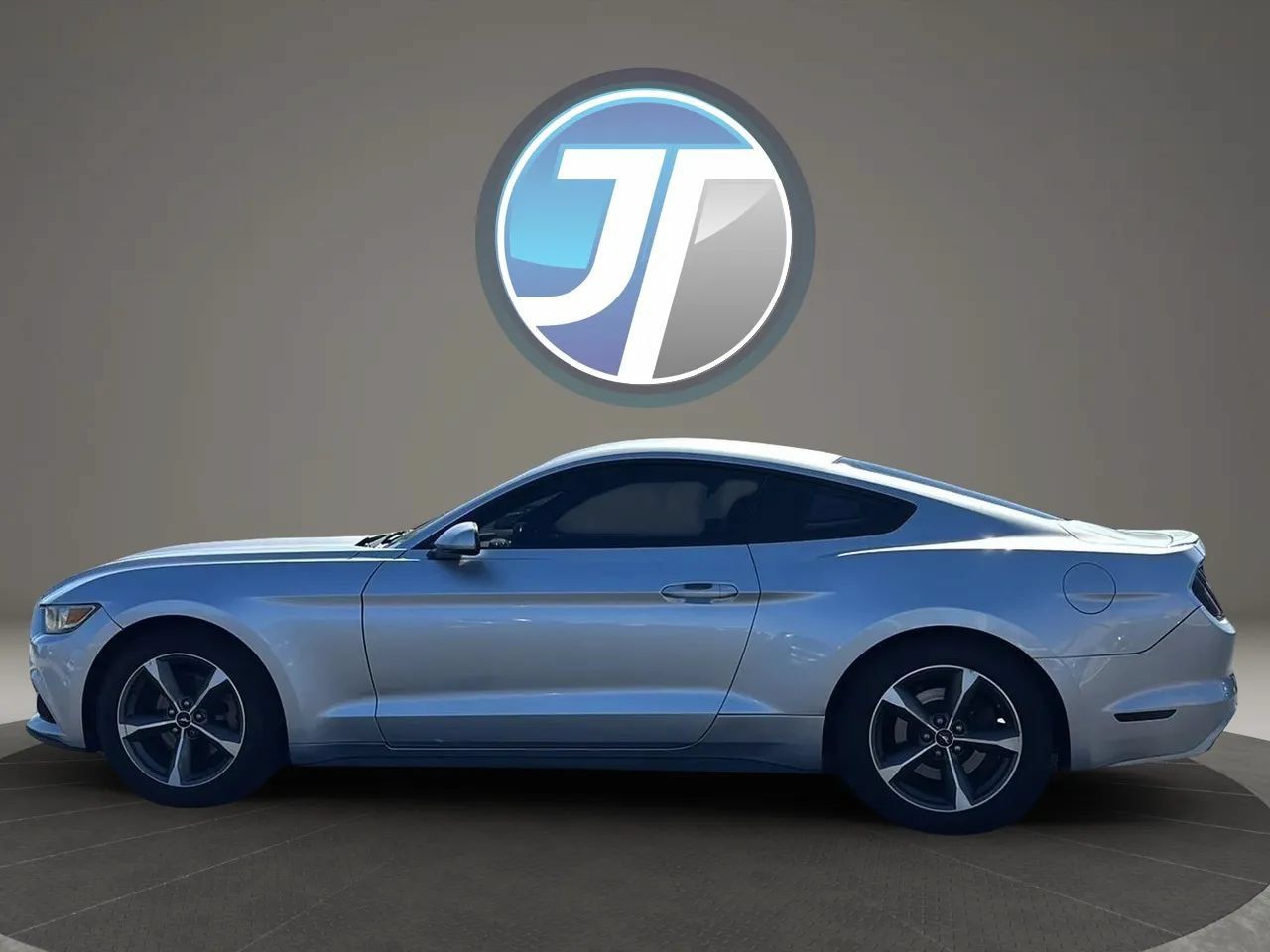 Used 2015 Ford Mustang Coupe RWD image 15