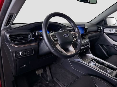 Used 2020 Ford Explorer Limited w/ Class III Trailer Tow Package image 13