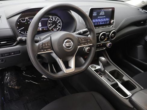 Used 2023 Nissan Sentra SV FWD image 6
