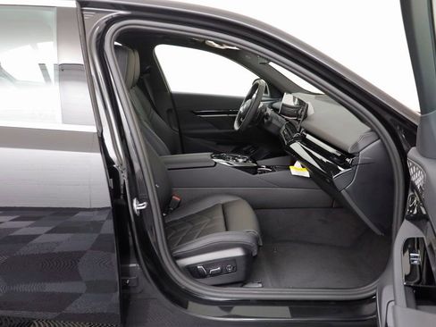 New 2026 BMW 530i xDrive w/ Premium Package AWD/4WD image 18