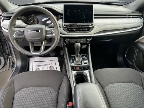 Used 2024 Jeep Compass Sport AWD/4WD image 18