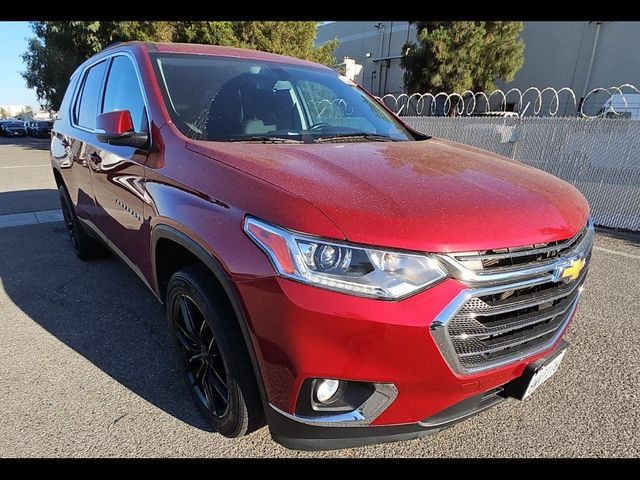 Used 2021 Chevrolet Traverse LT FWD image 2