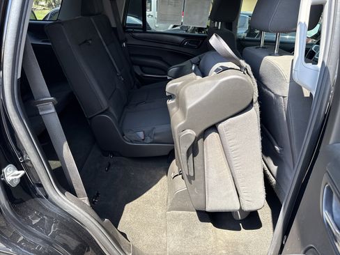 Used 2018 GMC Yukon SLE w/ SLE Value Package image 27