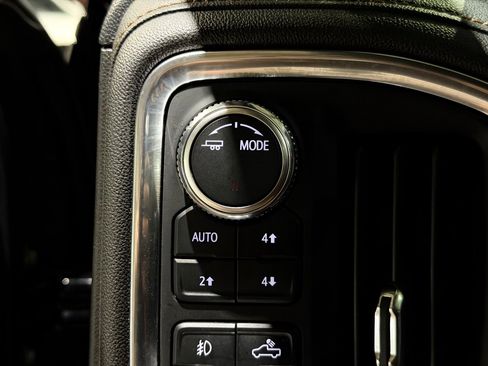 Used 2023 GMC Sierra 2500 AT4 w/ AT4 Preferred Package AWD/4WD image 33