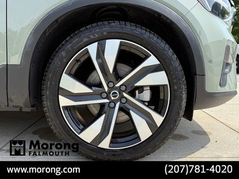 Used 2023 Volvo XC40 B5 Plus w/ Driver Assist Package AWD/4WD image 8