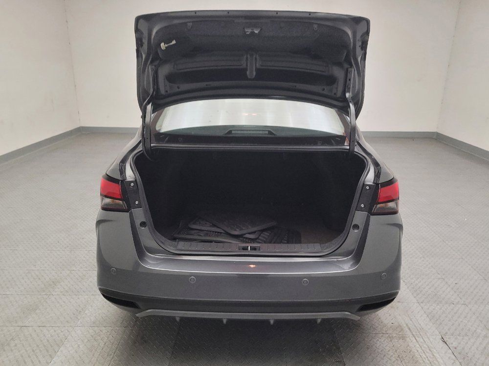 Used 2025 Nissan Versa SV w/ Trunk Package FWD image 29