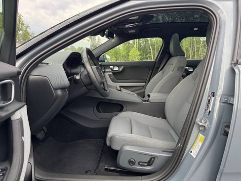 Used 2022 Polestar Polestar 2 w/ Plus Package AWD/4WD image 29