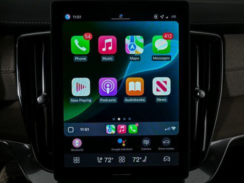 Used 2026 Volvo XC90 B6 Plus w/ Protection Package Premier image 17