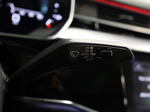 Used 2022 Audi A8 L 3.0T w/ Executive Package image 22