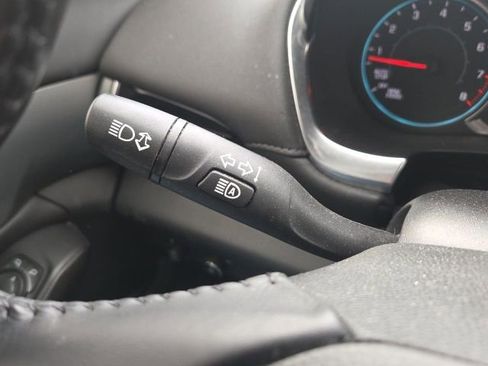 Used 2022 Chevrolet Traverse LT image 44