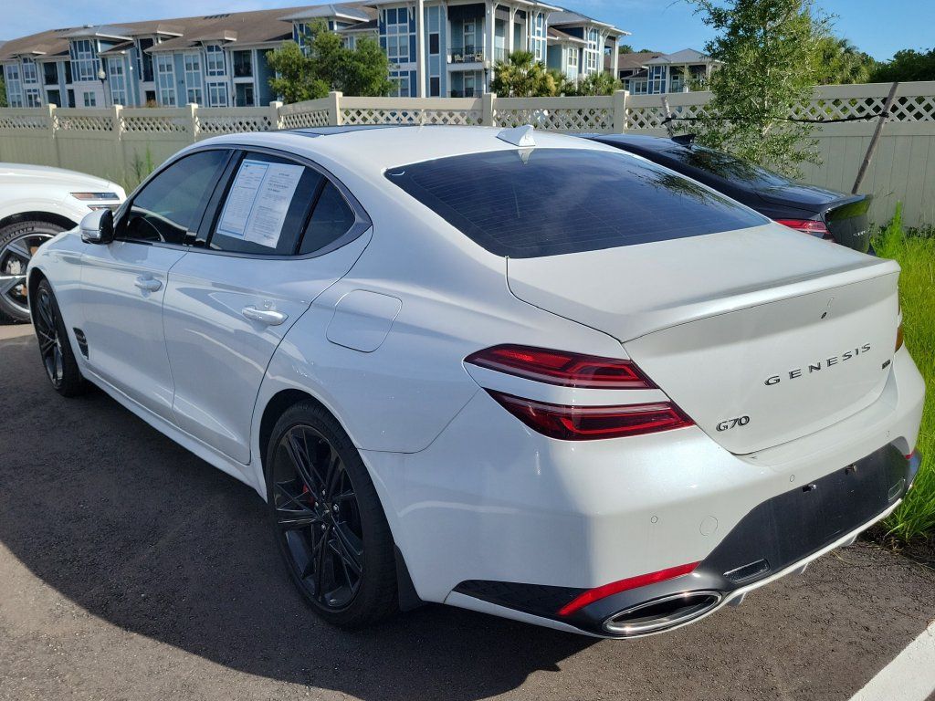 Used 2025 Genesis G70 3.3T Advanced RWD image 3