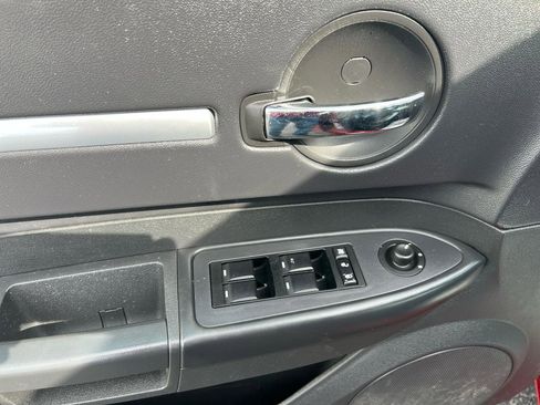 Used 2010 Dodge Charger SXT w/ Leather Interior Group RWD image 16