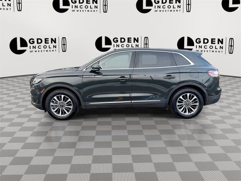 Certified 2022 Lincoln Nautilus FWD w/ Premium Package image 5