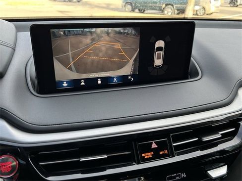 Used 2023 Acura MDX FWD w/ Technology Package image 18