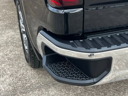 Used 2024 GMC Sierra 1500 SLT image 16