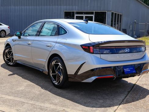 Certified 2026 Hyundai Sonata SEL FWD image 2