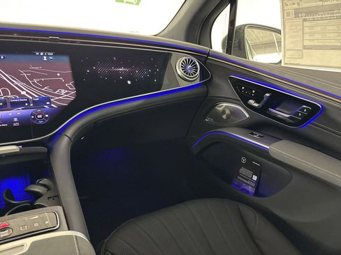 New 2026 Mercedes-Benz EQS 400 4MATIC SUV image 28