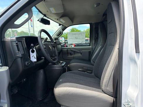 New 2026 Chevrolet Express 2500 Extended w/ Driver Convenience Package RWD image 9