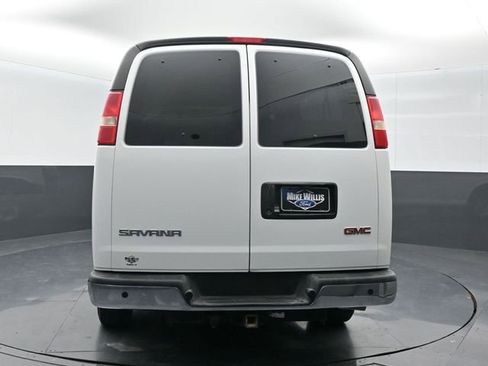 Used 2016 GMC Savana 3500 LT w/ LT Preferred Equipment Group image 6