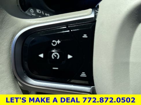 Used 2023 Volvo XC60 B5 Plus w/ Protection Package Premier AWD/4WD image 21