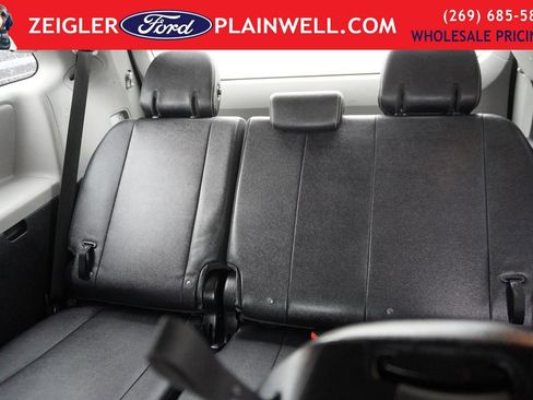 Used 2016 Toyota Sienna SE Premium image 13