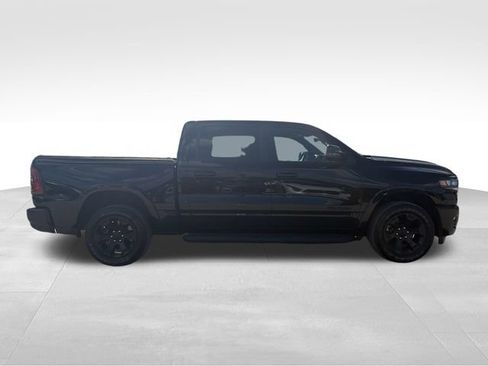 Used 2025 RAM 1500 Big Horn AWD/4WD image 4