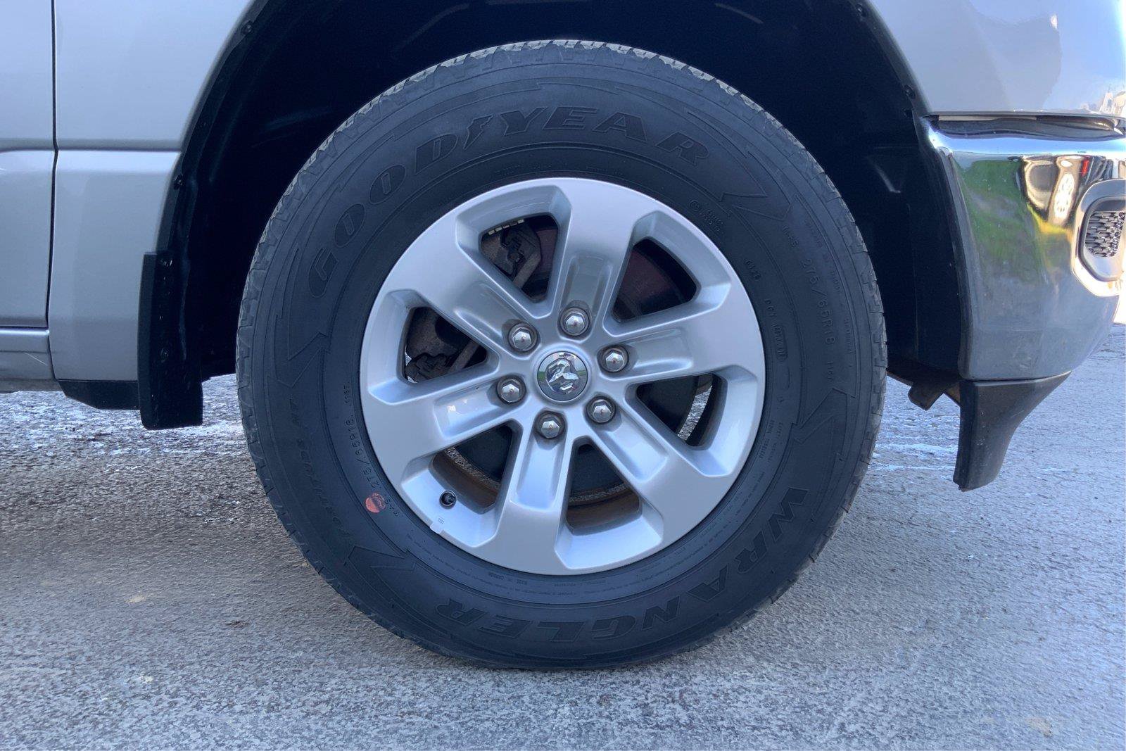 Used 2024 RAM 1500 Laramie AWD/4WD image 25