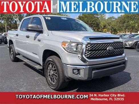 Used 2019 Toyota Tundra SR5 w/ SR5 Upgrade Package RWD image 1