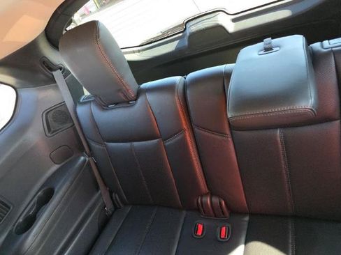 Used 2015 Nissan Pathfinder Platinum FWD image 17