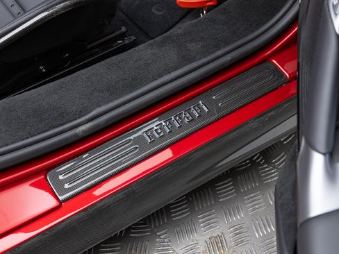 Used 2024 Ferrari SF90 Spider AWD/4WD image 36