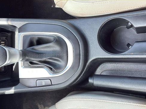 Used 2023 Kia Forte LXS w/ LXS Technology Package FWD image 25