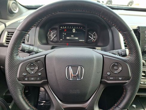 Used 2024 Honda Passport TrailSport image 22