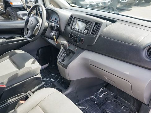 Used 2018 Nissan NV200 S w/ Cruise Control Package image 12