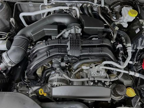 Used 2021 Subaru Outback Touring w/ Popular Package #2 image 33