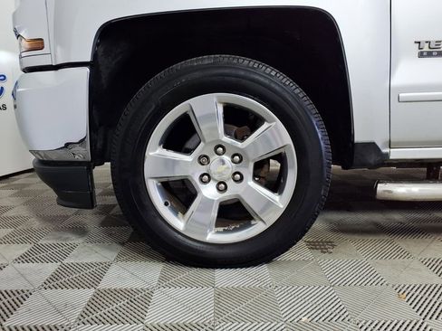 Used 2018 Chevrolet Silverado 1500 LT w/ Texas Edition AWD/4WD image 8