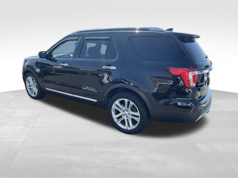 Used 2017 Ford Explorer Limited FWD image 10